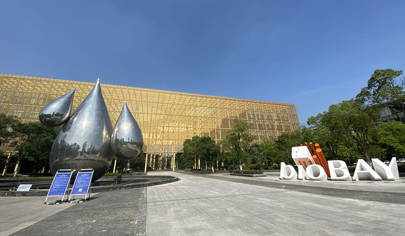 正面.jpg 正面.jpg